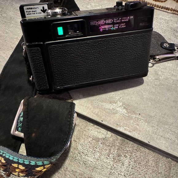 Minolta Hi-Matic AF2 Compact 35mm Film Camera,Minolta 38mm Lens,Neck Strap - Picture 4 of 13